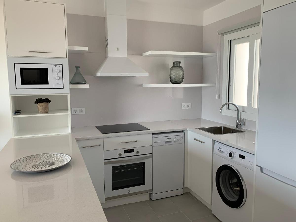 Apartamento En Playa Santo Tomas Es Migjorn Gran ภายนอก รูปภาพ
