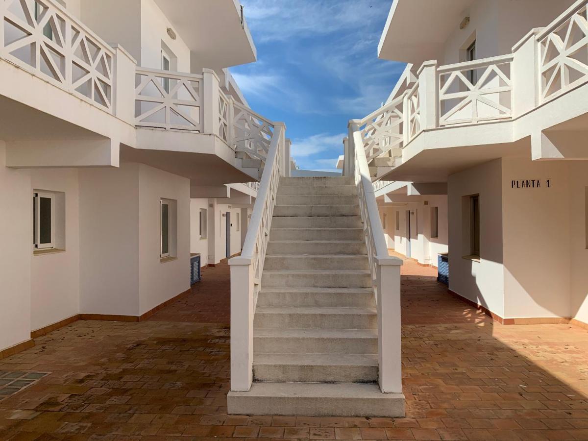 Apartamento En Playa Santo Tomas Es Migjorn Gran ภายนอก รูปภาพ