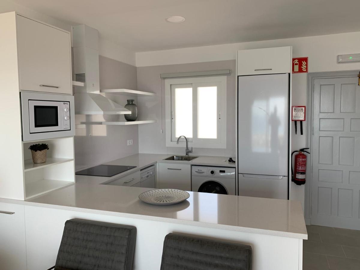 Apartamento En Playa Santo Tomas Es Migjorn Gran ภายนอก รูปภาพ